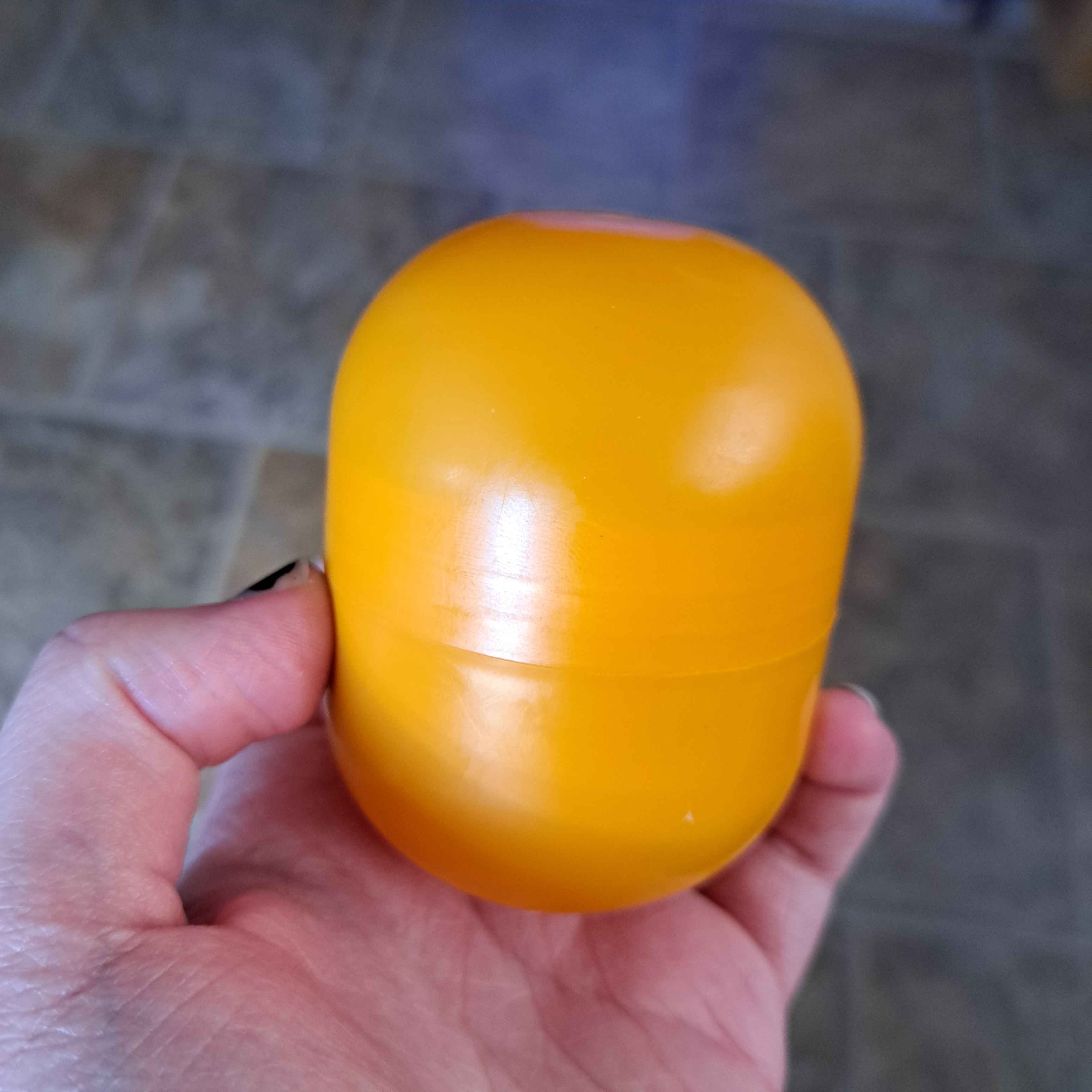 the capsule from a jumbo kinder egg<br><audio controls src='audio/kinder.mp3'></audio>